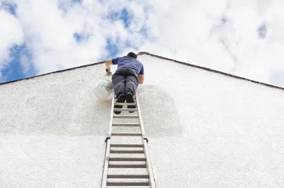 Peinture extérieure à Chevillé — façades et ravalement